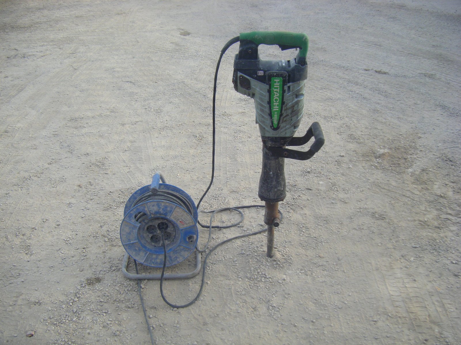 Martillo eléctrico con pico y cincel