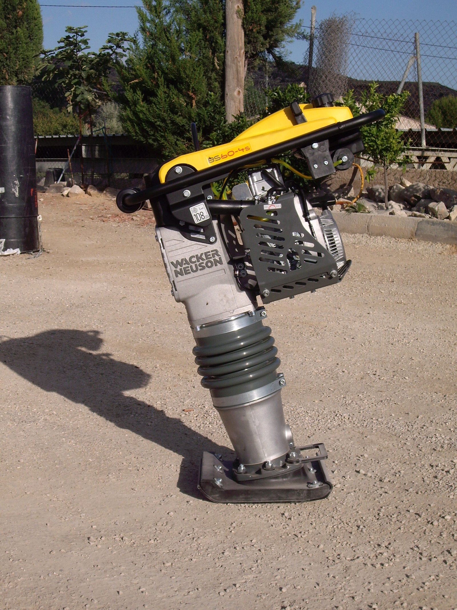 Pisón compactador gasolina 95